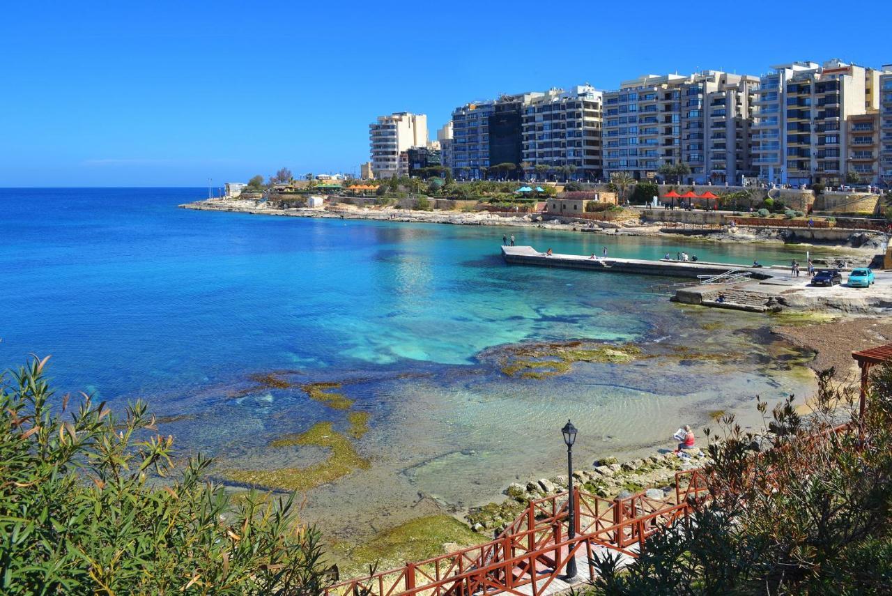 Stunning 3Br Apartment With Marina Views Ta Xbiex Exterior foto
