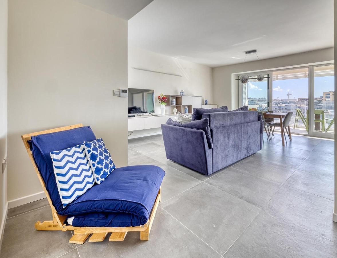 Stunning 3Br Apartment With Marina Views Ta Xbiex Exterior foto